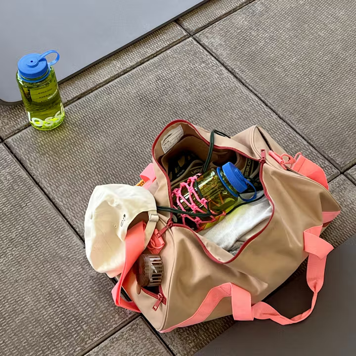 Duffle Bag - Glossier