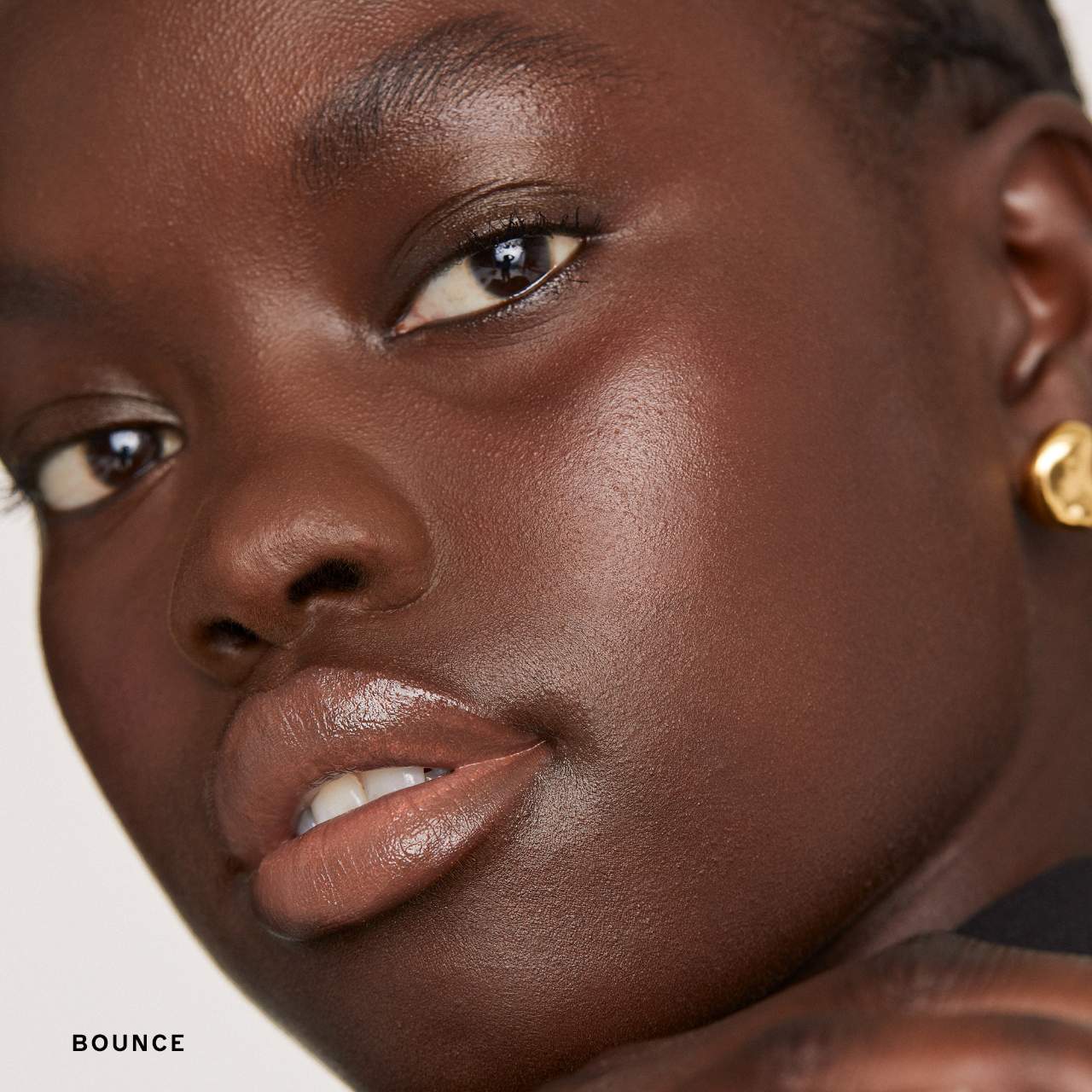 Day Glow Dewy Highlighting Balm – MERIT