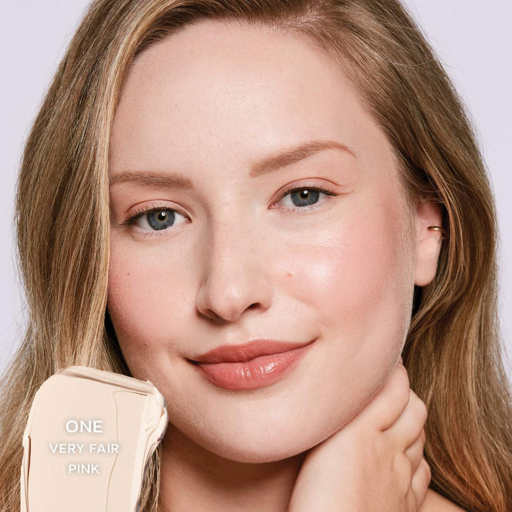 Slip Tint – Lightweight Tinted Moisturizer with Mineral Zinc SPF 35 and Hyaluronic Acid – Saie