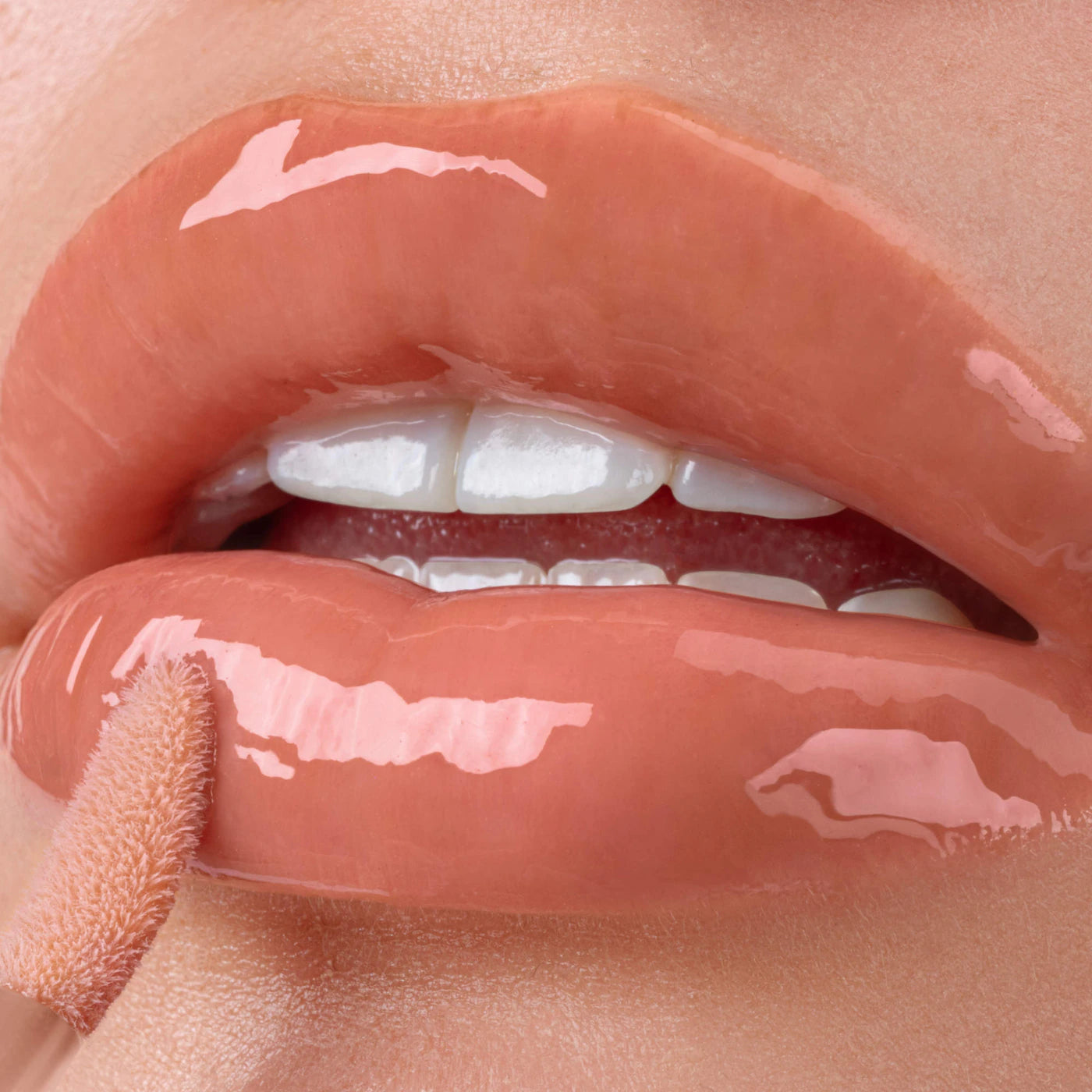 Gisou Honey Infused Hydrating Lip Oil – GISOU